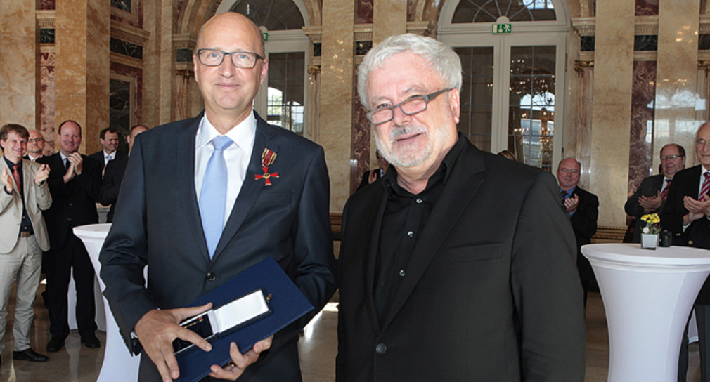 Staatssekretär Klaus-Peter Murawski (r.) und Thomas Brobeil (l.)