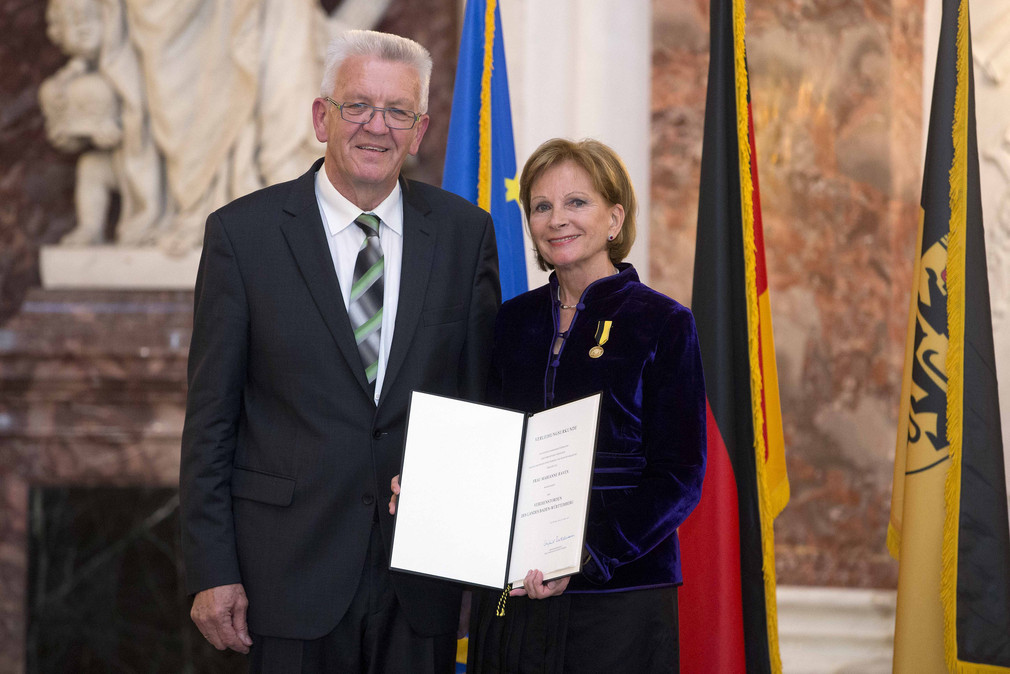 Ministerpräsident Winfried Kretschmann (l.) und Marianne Raven (r.)