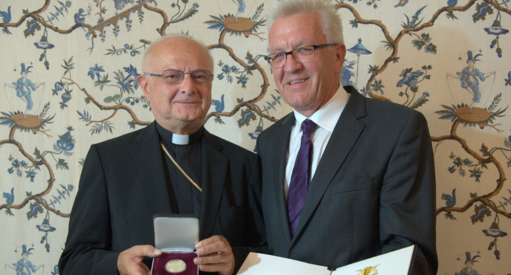 Ministerpräsident Winfried Kretschmann (r.) und Erzbischof em. Dr. Robert Zollitsch (l.) (Foto: Roger Koeppe - Erzbistum Freiburg)