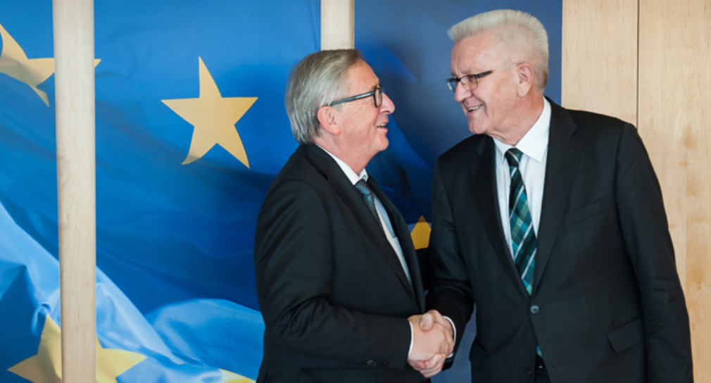 Ministerpräsident Winfried Kretschmann (r.) und der Präsident der Europäischen Kommission, Jean-Claude Juncker (l.) (Foto: Vertretung des Landes Baden-Württemberg bei der Europäischen Union/FKPH)
