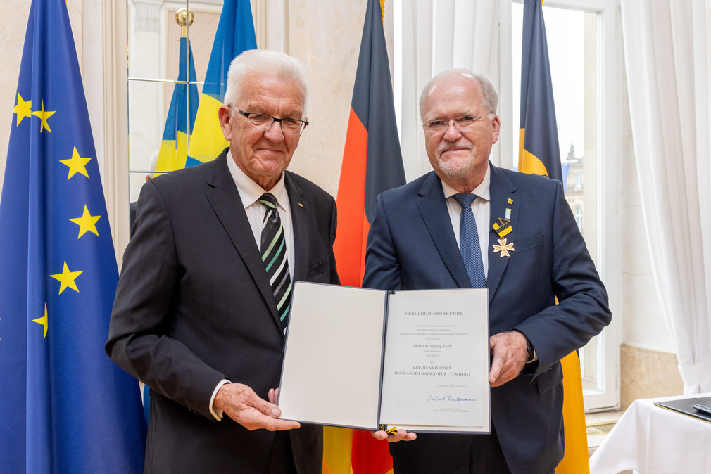 Ministerpräsident Winfried Kretschmann (links) und Wolfgang Faißt (rechts)