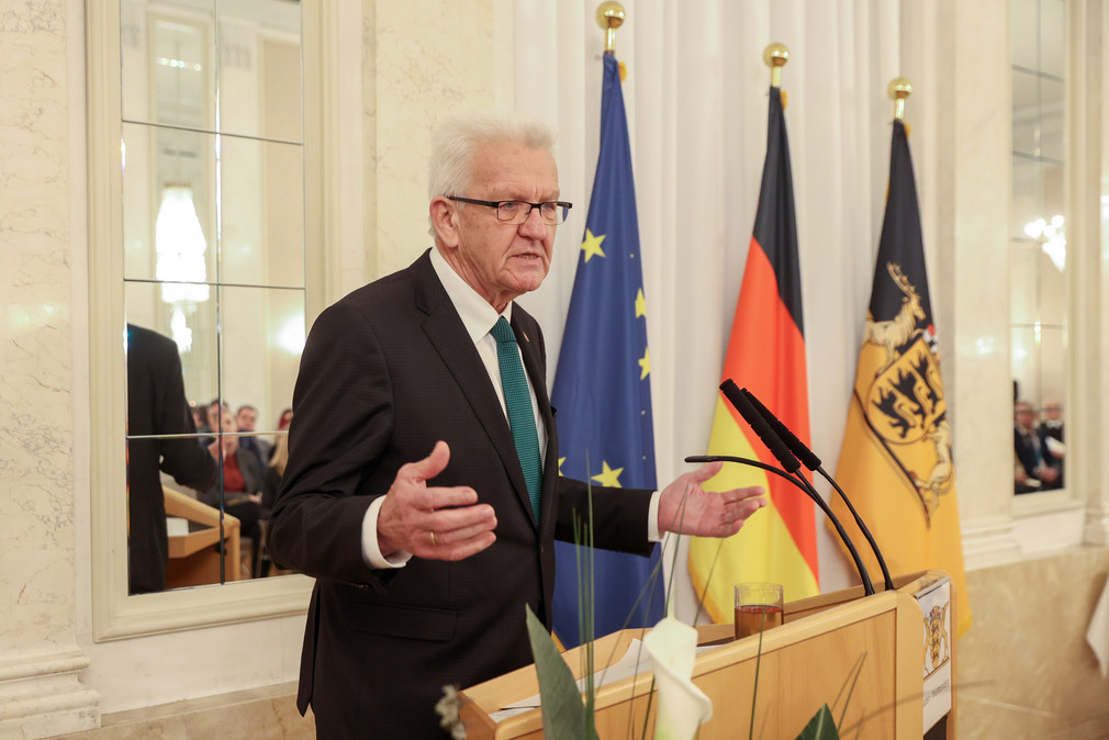Ministerpräsident Winfried Kretschmann bei seiner Ansprache zu den Gästen