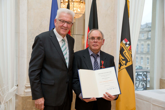 Ministerpräsident Winfried Kretschmann (l.) und Achim Wegmer (r.)