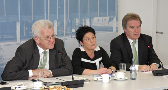 v.l.n.r.: Ministerpräsident Winfried Kretschmann, Sozialministerin Katrin Altpeter und Umweltminister Franz Untersteller