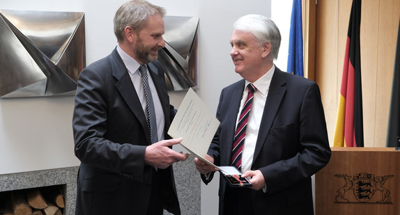 (L-R) Staatssekretär Volker Ratzmann und Dr. Rolf Kornemann