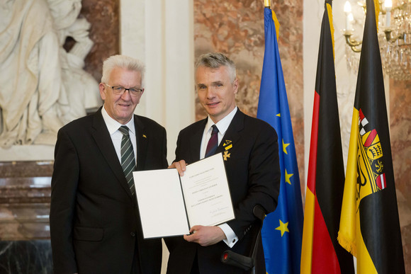 Ministerpräsident Winfried Kretschmann (l.) und Christian Stürmer (r.)