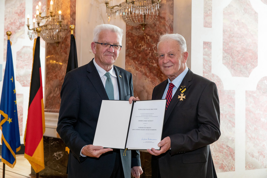 Ministerpräsident Winfried Kretschmann (l.) und Josef Schaut (r.) (Bild: Staatsministerium Baden-Württemberg)