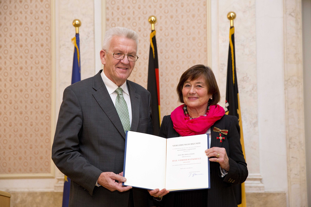 Ministerpräsident Winfried Kretschmann (l.) und Dr. Ursula Nagel (r.)