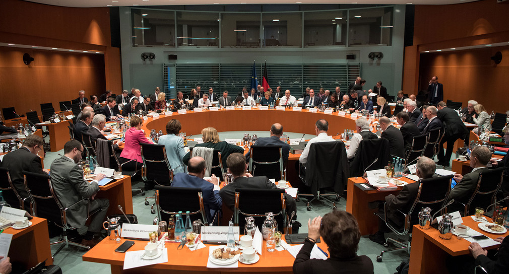 Sitzung der Regierungschefinnen und Regierungschefs der Bundesländer mit der Bundeskanzlerin und weiteren Vertretern der Bundesregierung im Bundeskanzleramt in Berlin. (Foto: dpa)