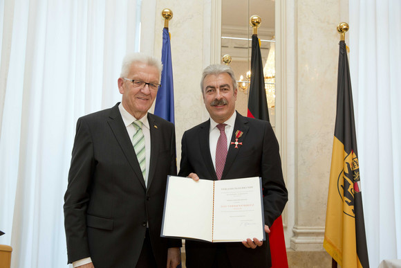 Ministerpräsident Winfried Kretschmann (l.) und Gerhard Ziegler (r.)