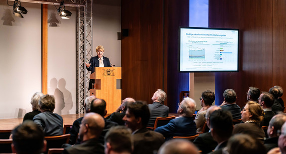 Präsentation des Jahresgutachtens 2024/25 des Sachverständigenrates in der Landesvertretung Baden-Württemberg durch Frau Prof. Dr. Veronika Grimm
