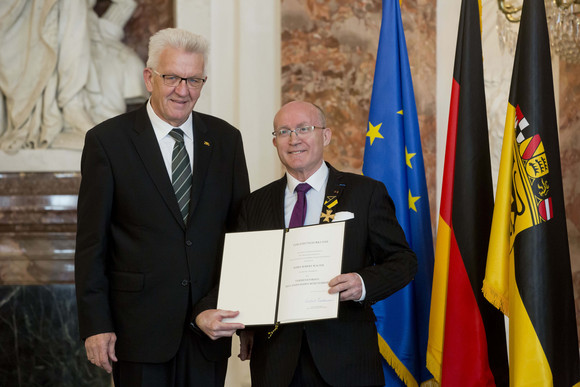 Ministerpräsident Winfried Kretschmann (l.) und Robert Walter (r.)