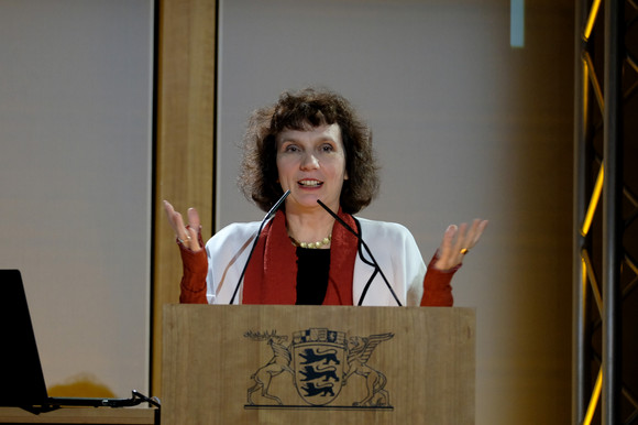 175 Jahre Jubiläum Staatsgalerie Stuttgart zeigt Ausstellung in Berlin Prof. Dr. Christiane Lange, Direktorin der Staatsgalerie Stuttgart, bei der Ausstellungseröffnung in Berlin.