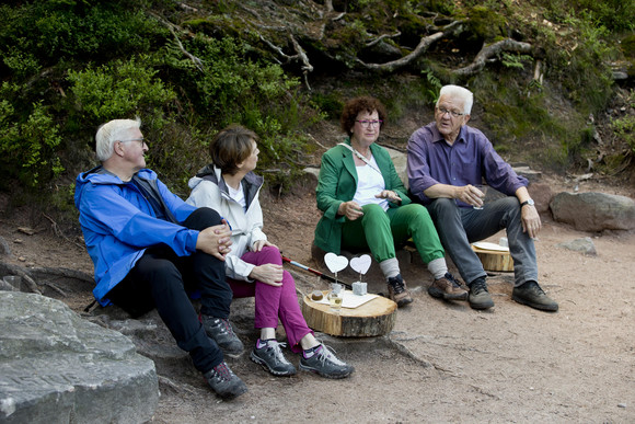 Nationalpark Schwarzwald: Bundespräsident Frank-Walter Steinmeier, Elke Büdenbender, Gerlinde Kretschmann und Ministerpräsident Winfried Kretschmann (v.l.n.r.)