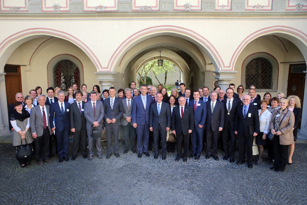 Gruppenbild anlässlich der achten Sitzung der Gemischten Regierungskommission zwischen Baden-Württemberg und Kroatien (Foto: Stadt Konstanz)