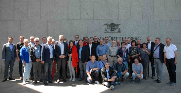 Kreistag des Main-Tauber-Kreises vor der Landesvertretung am Berliner Tiergarten