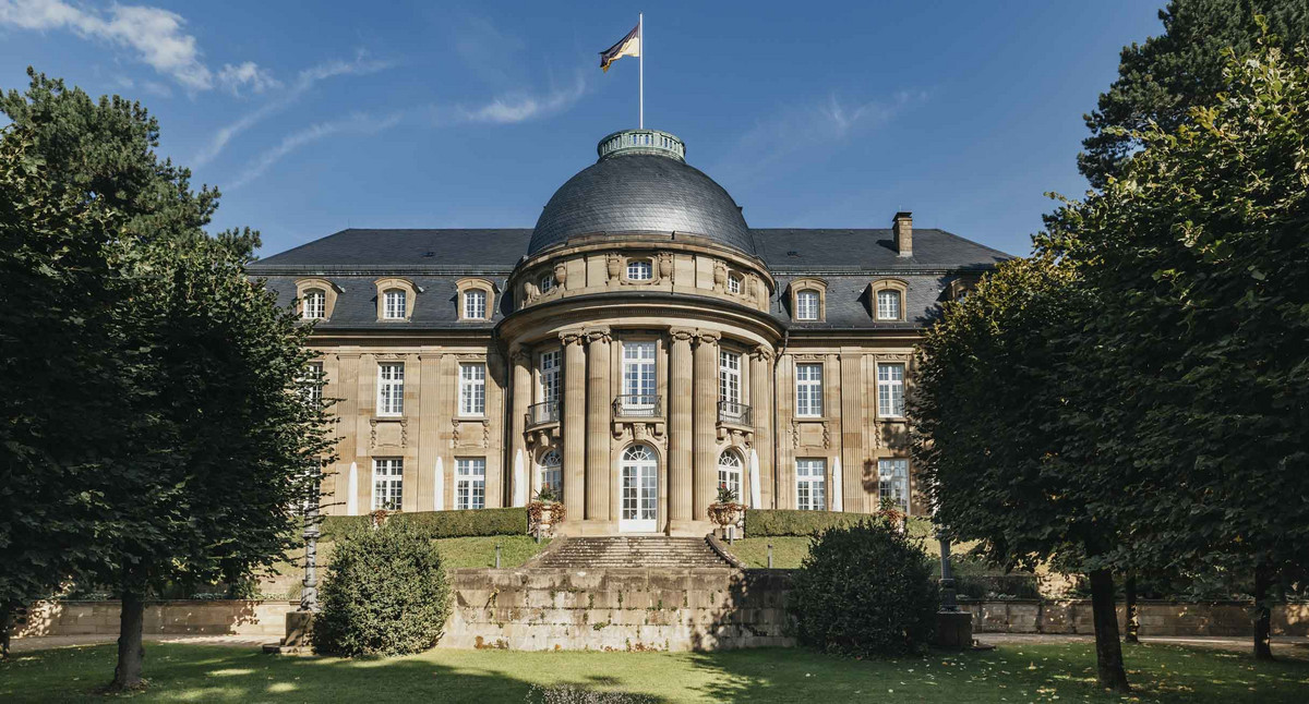 Außenansicht der Villa Reitzenstein in Stuttgart