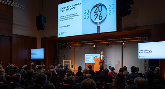 Staatssekretär und Bevollmächtigter des Landes Baden-Württemberg beim Bund, Rudi Hoogvliet