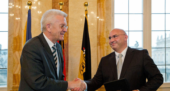 Ministerpräsident Winfried Kretschmann (l.) und Daniel Strauß (r.)