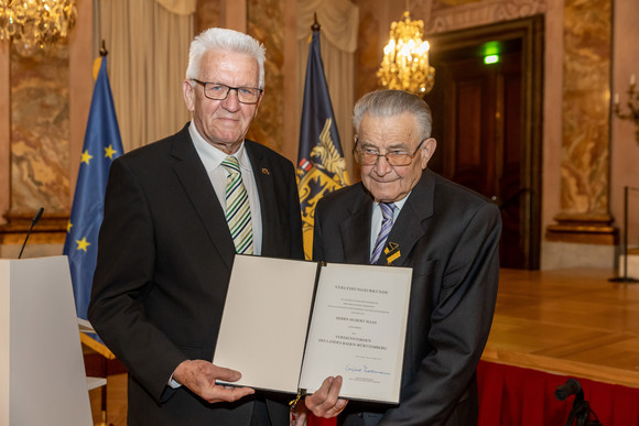 Ministerpräsident Winfried Kretschmann (l.) und Hubert Haas (r.)