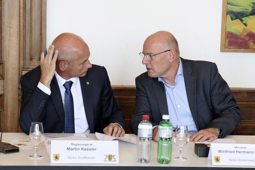 Verkehrsminister Winfried Hermann (r.) und Martin Kessler (l.), Regierungsrat des Kantons Schaffhausen