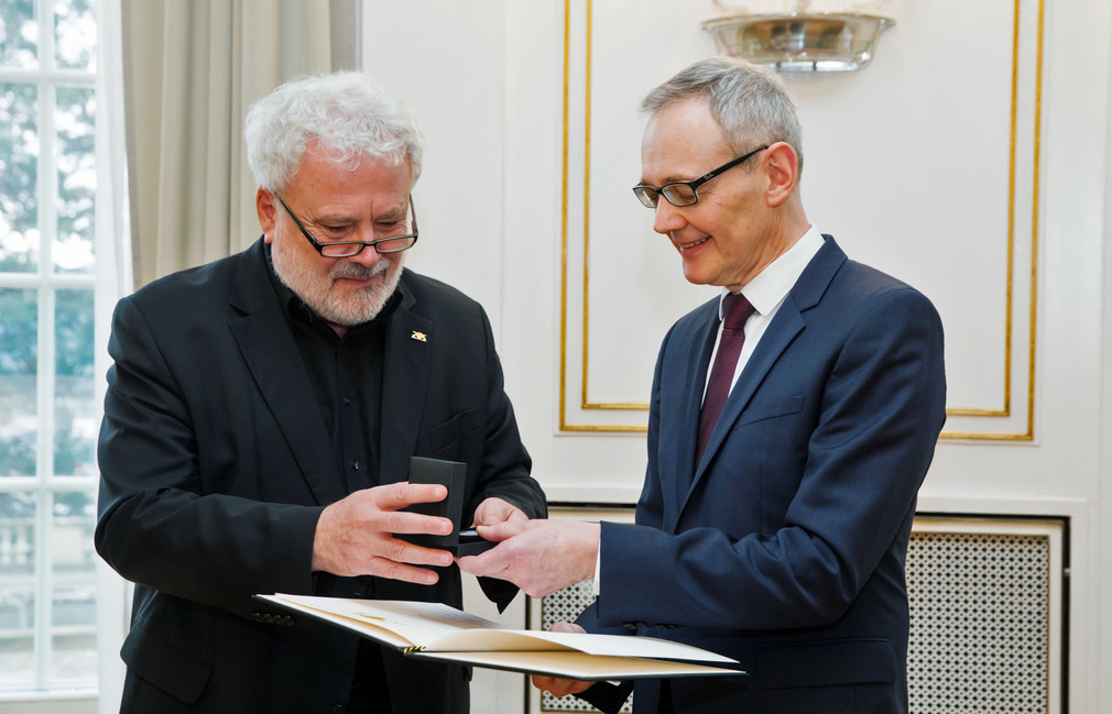 Staatsminister Klaus-Peter Murawski (l.) und Kay Johannsen (r.)