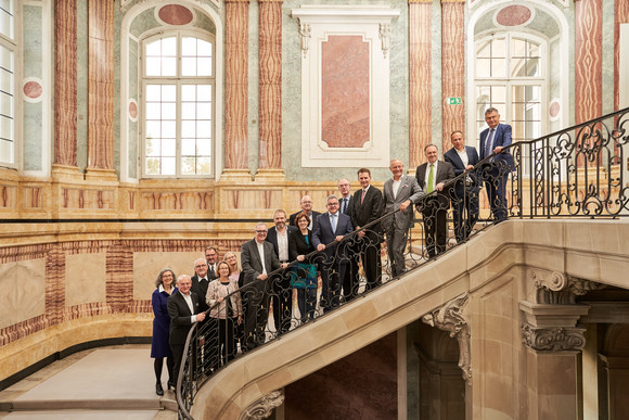 Europaminister Guido Wolf mit Teilnehmenden des dritten Expertenforums (Bild: Justizministerium Baden-Württemberg / Steffen Schmid)