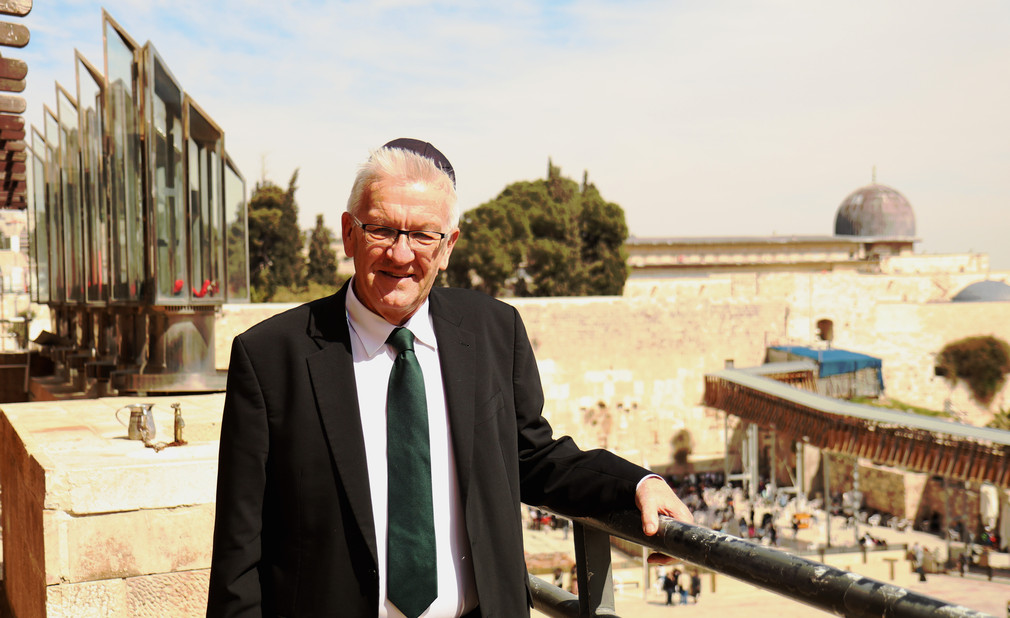 Ministerpräsident Winfried Kretschmann in der Altstadt von Jerusalem