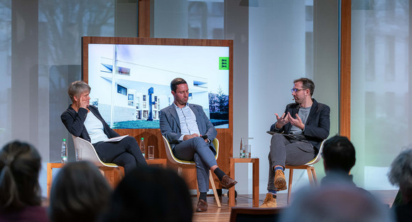 V.l.n.r.: Prof. Dr. Talja Blokland, Rainald Manthe und Jacob Birkenhäger