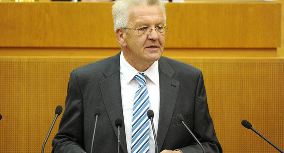 Ministerpräsident Winfried Kretschmann gibt am Mittwoch (25.05.2011) im Landtag in Stuttgart seine erste Regierungserklärung ab. (Foto: Landesmedienzentrum Baden-Württemberg)