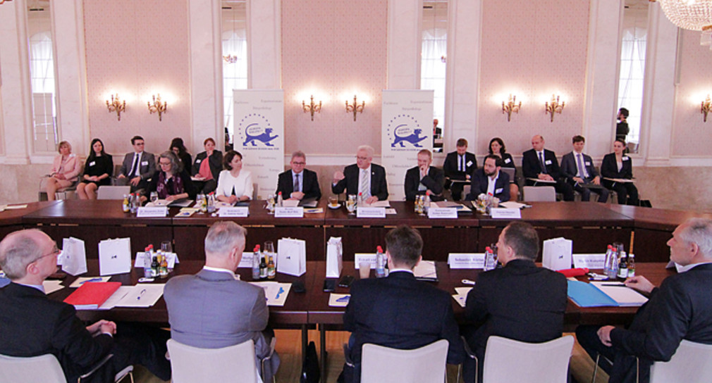 Erste Sitzung des Expertenforums im Rahmen des Europadialogs Baden-Württemberg (Foto: Ministerium der Justiz und für Europa Baden-Württemberg)