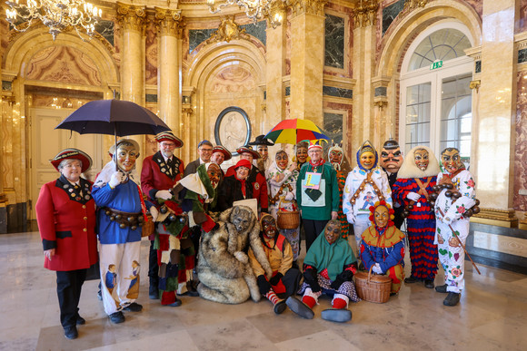 Gruppenbild mit dem Närrischen Freundschaftsring Neckar-Gäu