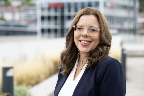 Porträtbild von Leonie Dirks