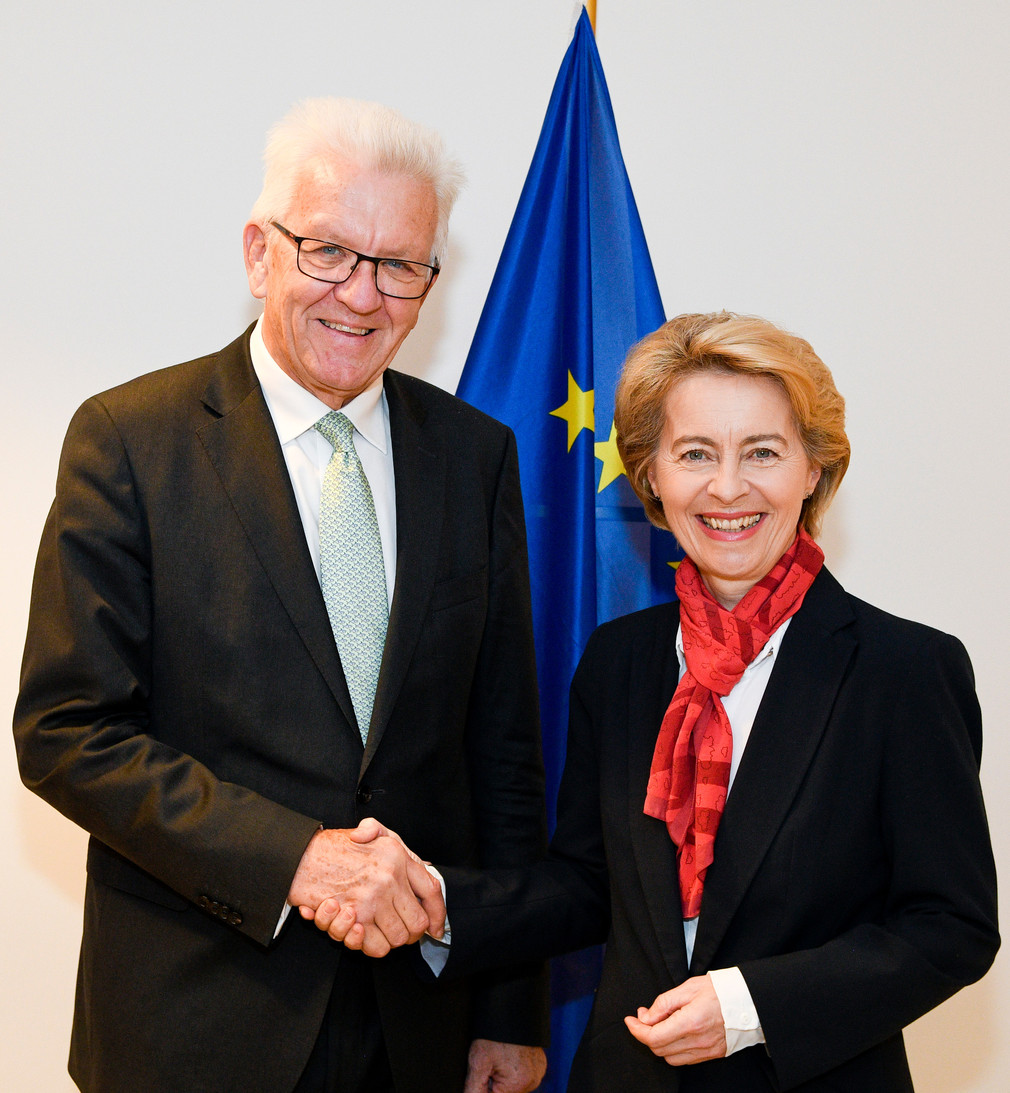 Ministerpräsident Winfried Kretschmann (l.) und Ursula von der Leyen (r.) (Bild: © European Union 2019 - Source: EP / Christian CREUTZ)