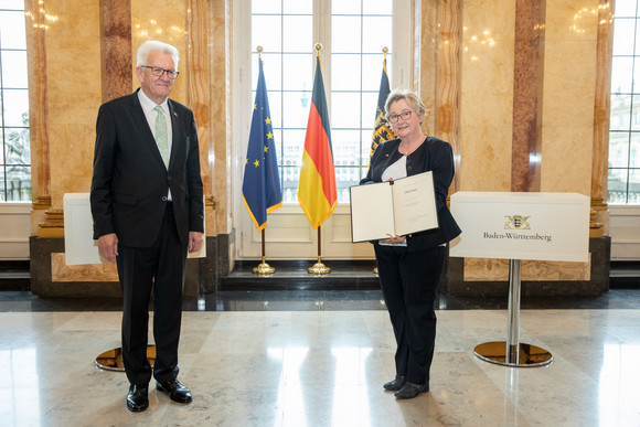 Ministerpräsident Winfried Kretschmann (l.) und Theresia Bauer (r.), Ministerin für Wissenschaft, Forschung und Kunst