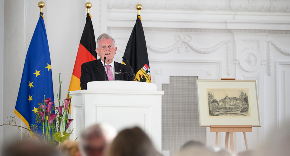 Erwin Teufel bei einer Rede während eines Empfangs zu seinem 80. Geburtstag. (Bild: Sebastian Gollnow / dpa)