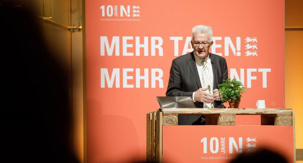 Ministerpräsident Winfried Kretschmann bei seiner Rede. (Foto: © Jan Potente)