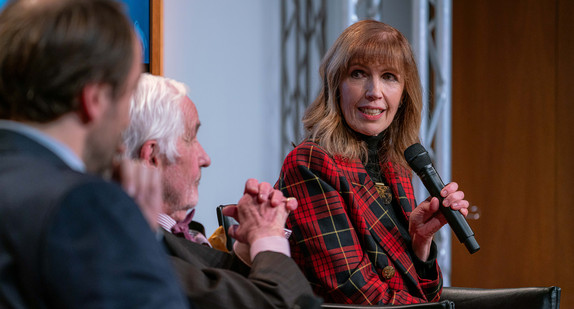 (v.l.n.r.): Dr. Neville Rowley, Prof. Dr. Peter Raue und Dr. Catarina Schmidt-Arcangeli 