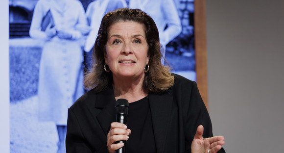 Haute Couture aus dem Tiergartenviertel: Die vergessene Modegeschichte Berlins am 10. Dezember 2025 in der Landesvertretung Baden-Württemberg