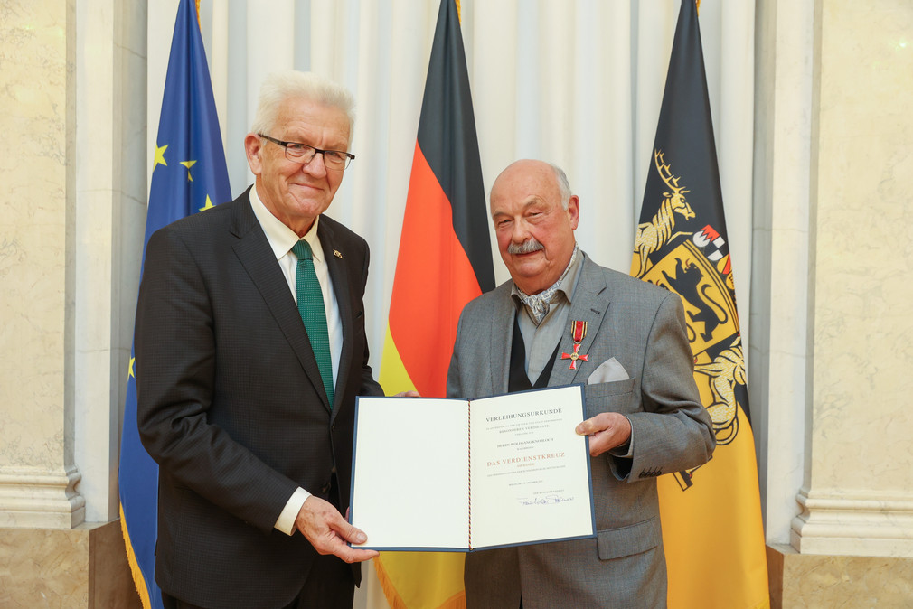 Ministerpräsident Winfried Kretschmann (l.) und Wolfgang Knobloch (r.)