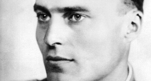 Der deutsche Offizier und spätere Widerstandskämpfer Claus Graf Schenk von Stauffenberg (Bild: © dpa)