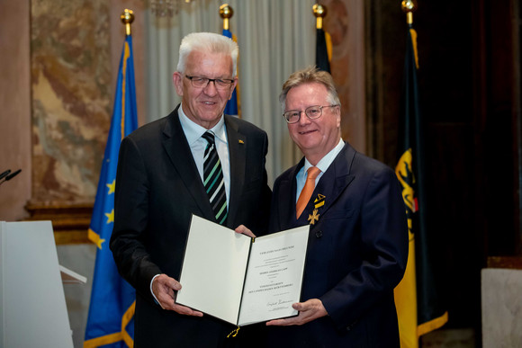 Ministerpräsident Winfried Kretschmann (l.) und Andreas Lapp (r.) 