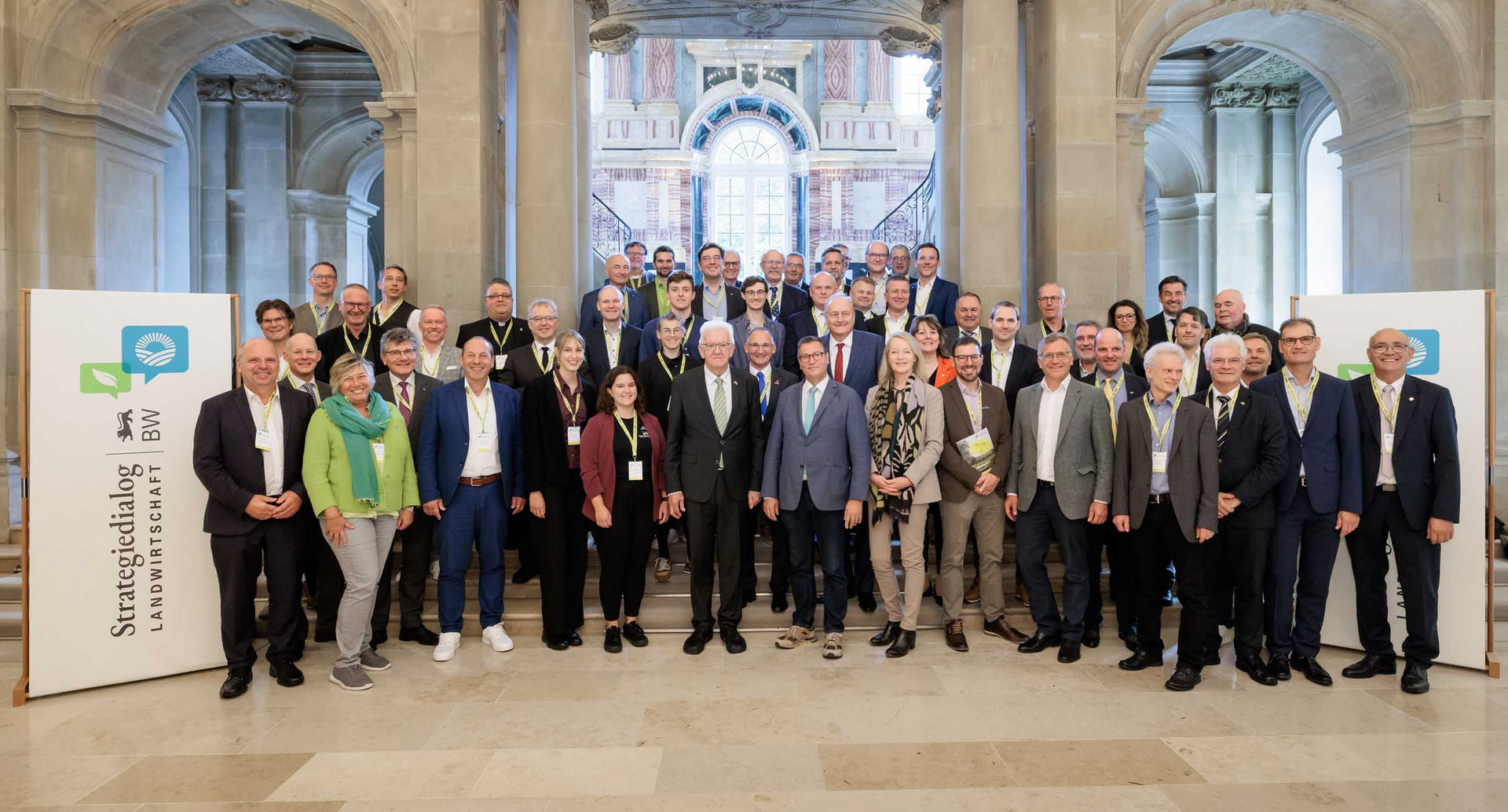 Gruppenbild anlässlich der Abschlusskonferenz zum Strategiedialog Landwirtschaft