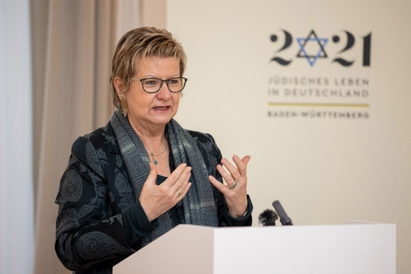 Jüdisches Leben Kooperation zu „1.700 Jahre jüdisches Leben in Deutschland“ Sylvia Löhrmann, Generalsekretärin des Vereins „321-2021: 1700 Jahre jüdisches Leben in Deutschland e. V.“