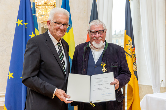 Ministerpräsident Winfried Kretschmann (links) und Ewald Schrade (rechts)