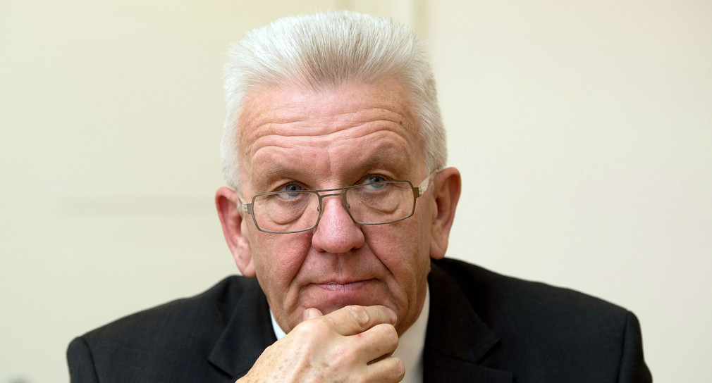 Ministerpräsident Winfried Kretschmann im dpa-Gespräch (Quelle: © dpa)