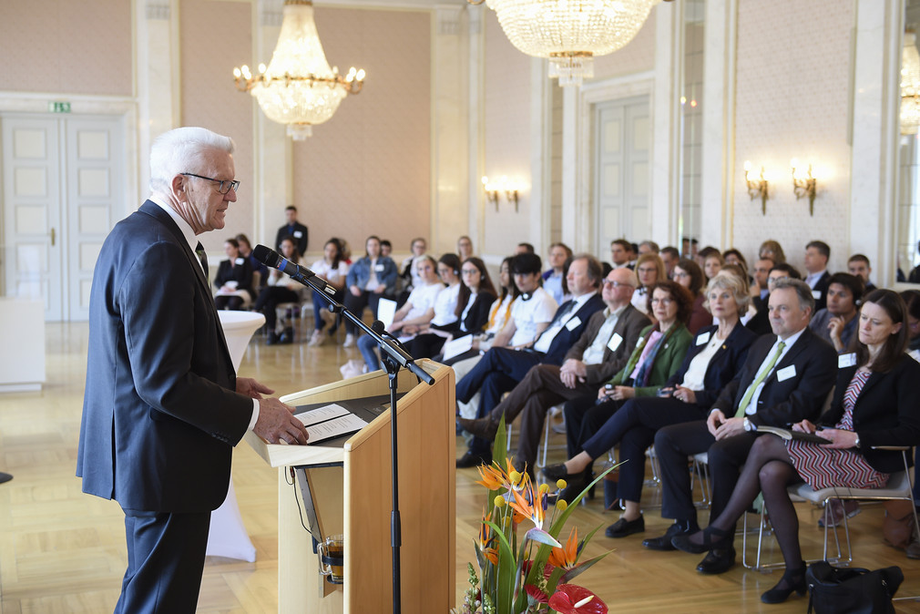 Ministerpräsident Winfried Kretschmann bei seiner Rede (Bild: Staatsministerium Baden-Württemberg)