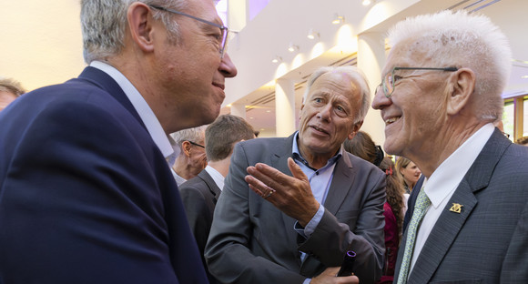 Politisches Sommerfest 60. Stallwächterparty: Aus Tradition in die Zukunft Ministerpräsident Winfried Kretschmann und Jürgen Trittin, Bundesminister a.D. und Gast
