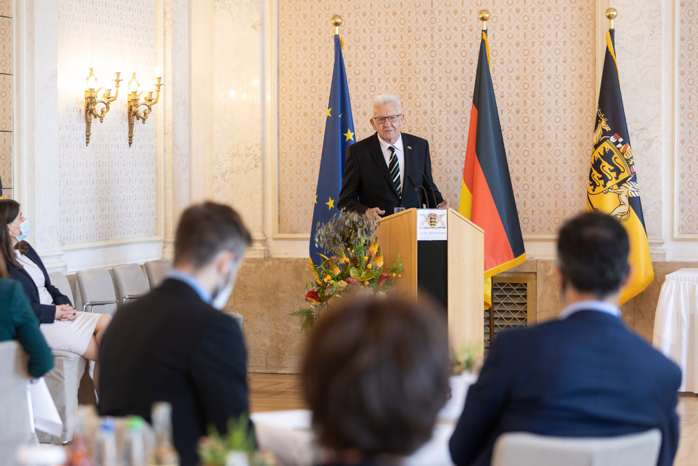 Ministerpräsident Winfried Kretschmann bei seiner Ansprache vor den Gästen