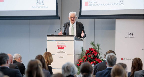 Ministerpräsident Winfried Kretschmann bei seiner Eröffnungsrede bei der sechsten Jahresveranstaltung des Forums Gesundheitsstandort Baden-Württemberg.